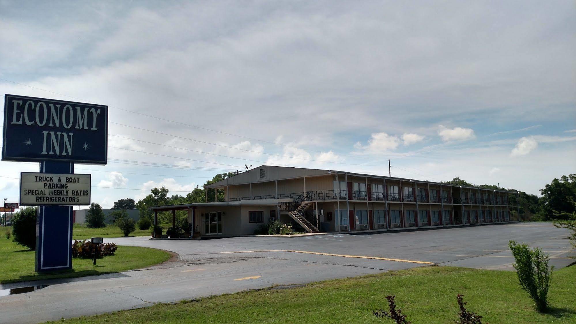 Economy Inn Rogersville Exteriör bild